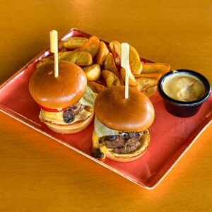 TWIN TINY MUSHROOM BURGER