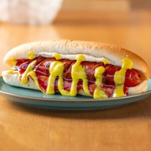 1 Original hot dog, 1 μερίδα πατάτες & 1 dip potato sauce